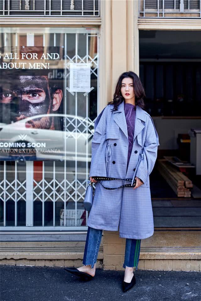 蓝色系开衫,妞们你喜欢吗?这样的款式太时尚了