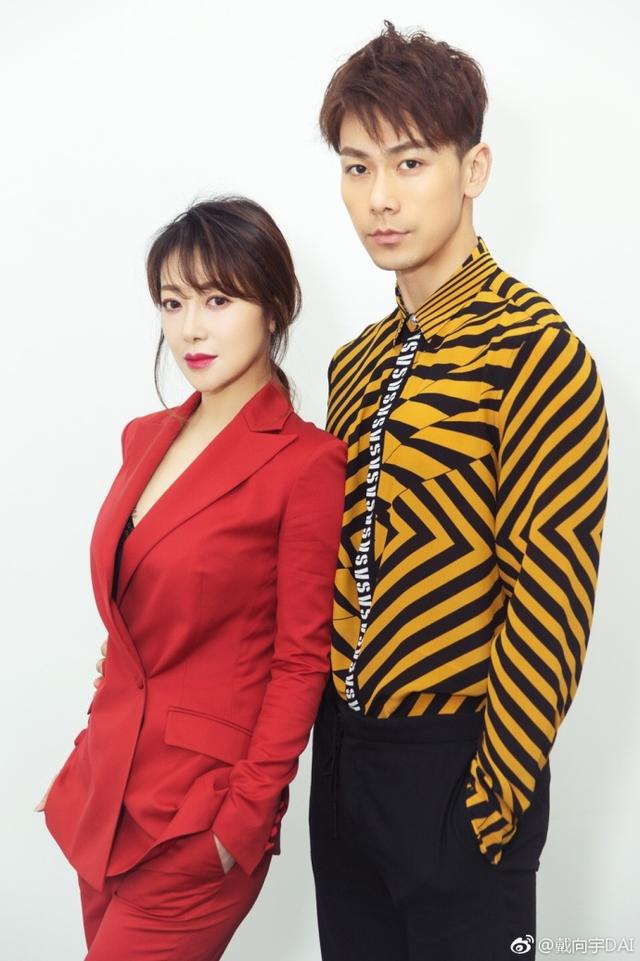 陈紫函与老公花式秀恩爱40岁仍美得像少女被宠成公主太幸福