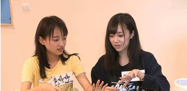 冯薪朵黄婷婷宣布辞去n队队长 请问黄婷婷和冯薪朵错在哪里?