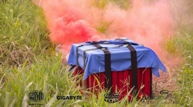 外国大佬制作精美空投 空投里面的东西真实在