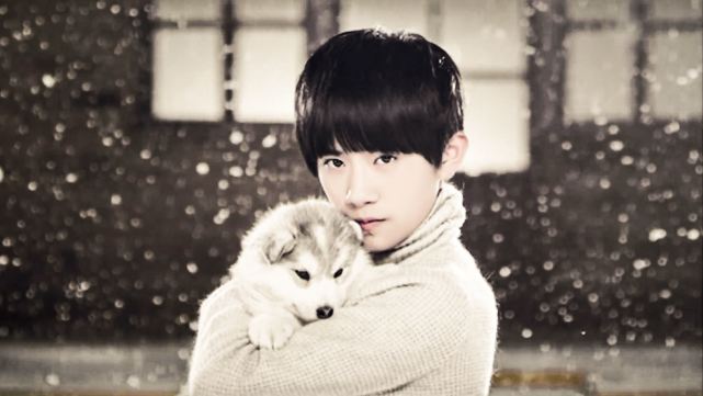 王源对于狗的爱不亚于易烊千玺喜欢猫,王俊凯