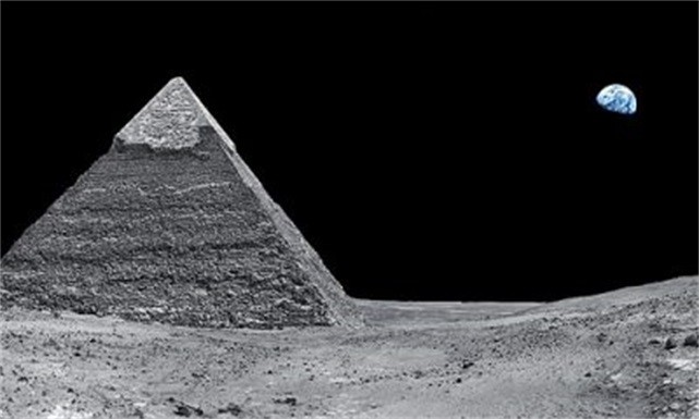 月球上的金字塔图片