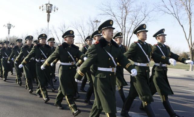新兵下连队时最不愿当哪个兵种? 很多人都想错