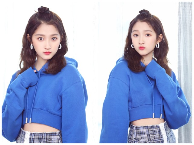 同样是啾啾头发型10岁之差赵丽颖比关晓彤还显得少女