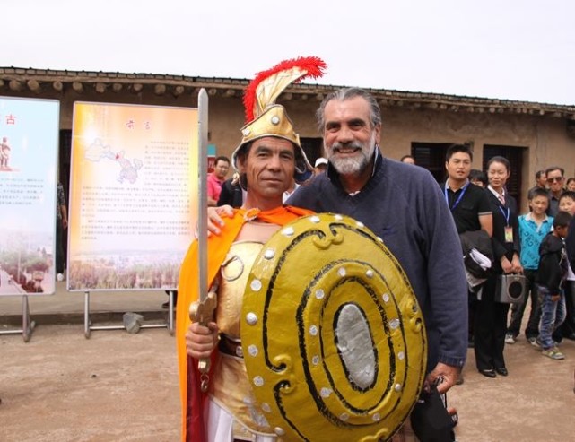 黄发蓝眼,鼻子高挺,户籍上是汉族,中国的古罗马人村:者来寨