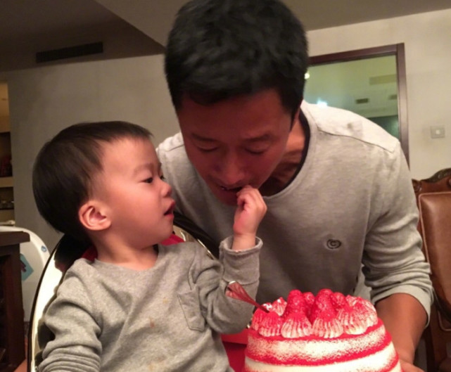 吴京帅谢楠美为何儿子被说丑!看到现在的吴所