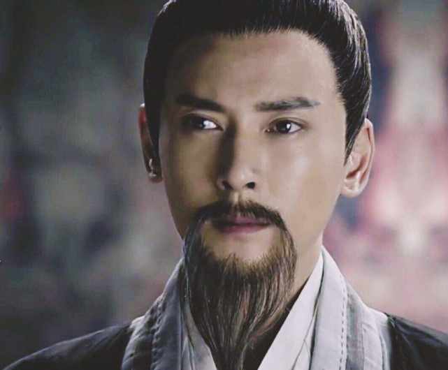 故事:青年用柴火跟乡人换了一棵植物,道士见了之后说这是仙药