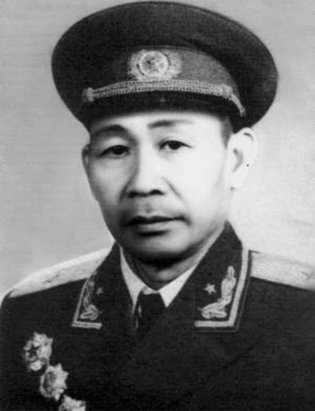 作为第一位去世的国家将领 他在临终前做下决定 把房子让了出来