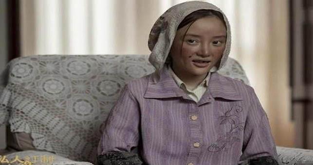 女星丑照大比拼:颖宝热巴太拼,而她化的完全认不出来!