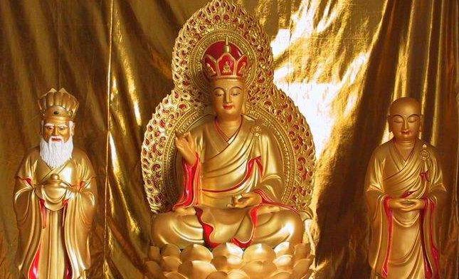 佛教中的地藏王菩萨是女儿身东北五大仙家折服在她裙下