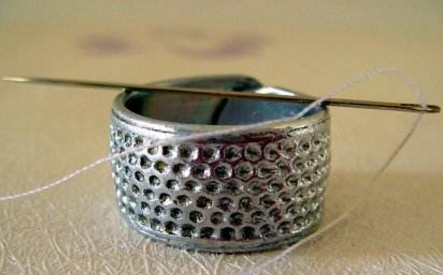 母亲的顶针,帮我们缝好了多少衣物