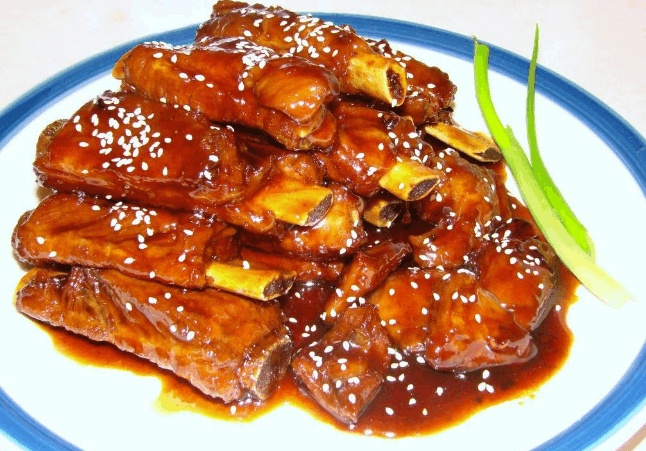 红烧啤酒排骨的家常做法,酒味醇香,招待客人必备美食