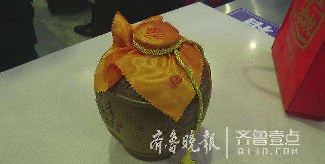 坐火车回家能带酒上车吗? 50度以上、散装白酒