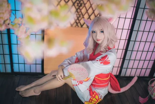 正文  红蝶浴衣猫娘cn: 肉肉酱w   墨黑浴衣猫娘 cn: 小海      红蝶