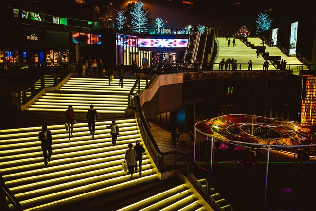 广州天环广场大型购物中心灯光设计