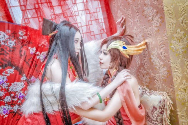 大乔貂蝉cosplay你们腿这么长有没有考虑小乔的感受