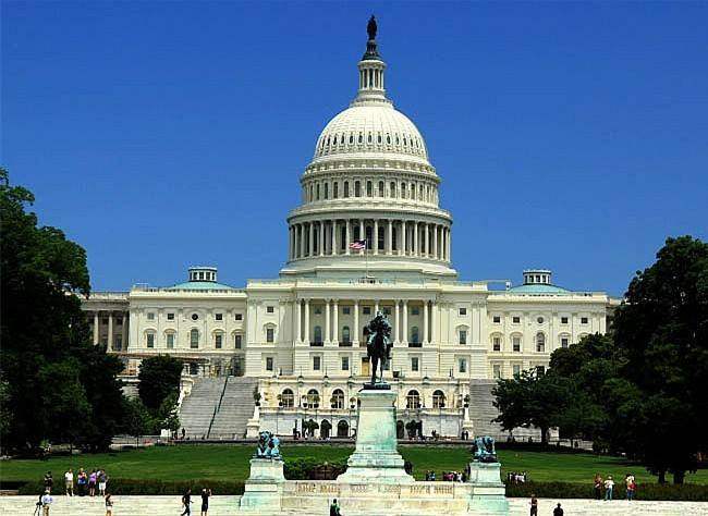 美国白宫话说美国独立后,1789年,第一任总统华盛顿宣布就职,可这个