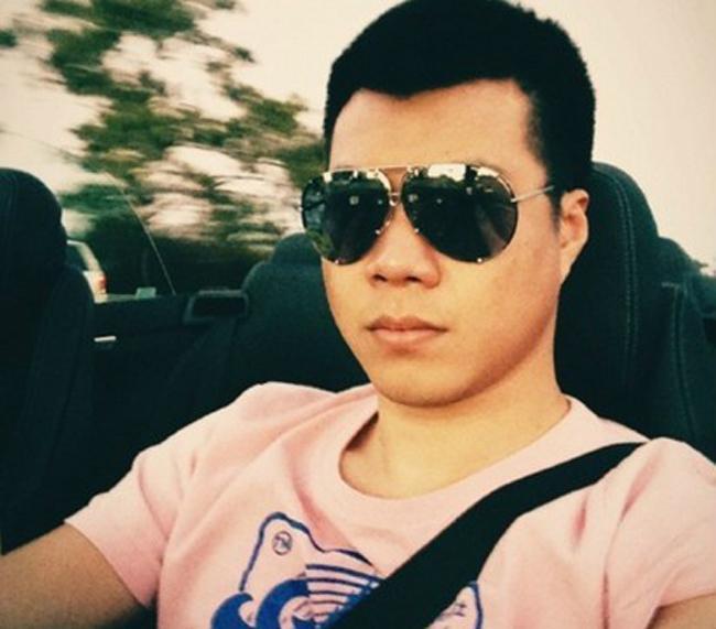 黄毅清被卓伟打脸后回怼, 发4个字私信, 对方态度却让人恼火