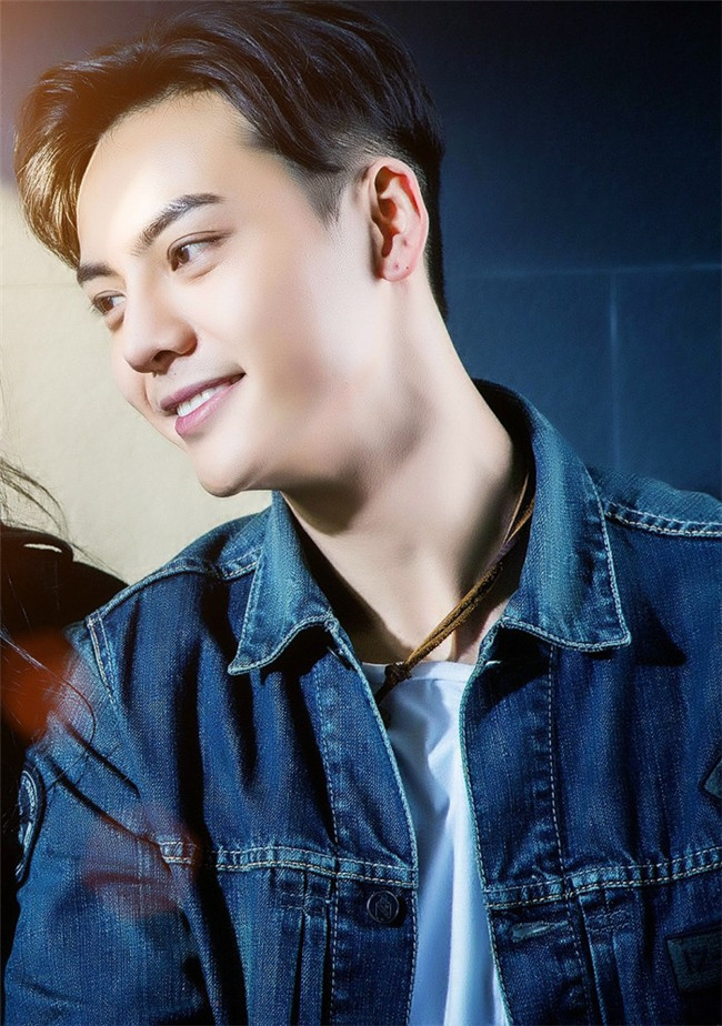 香港现在红的就剩陈伟霆?陈伟霆是怎么红的英