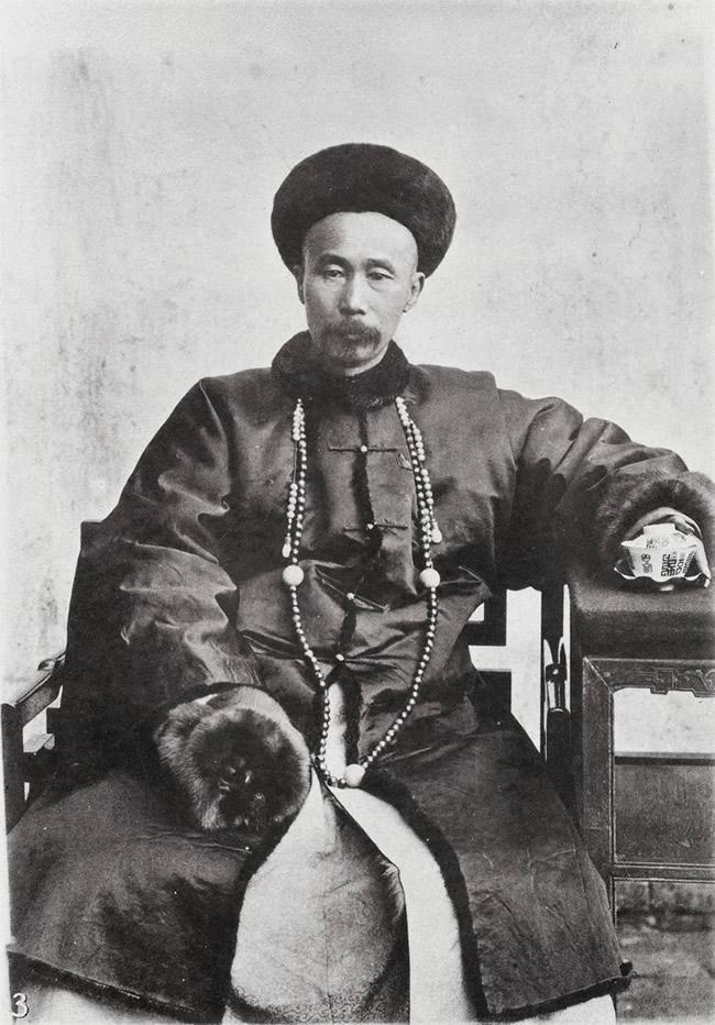 李鸿章与曾国藩吵架后辞职,然后,两人互相思念