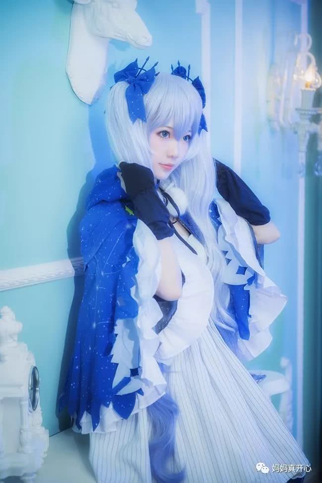 cosplay 二次元妹子cos初音未来