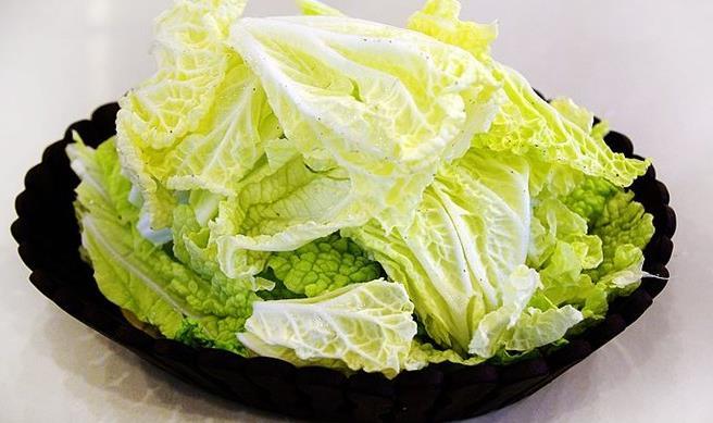白菜叶放在醋里泡一泡,营养功效多,一次性清除肝脏90%毒素!