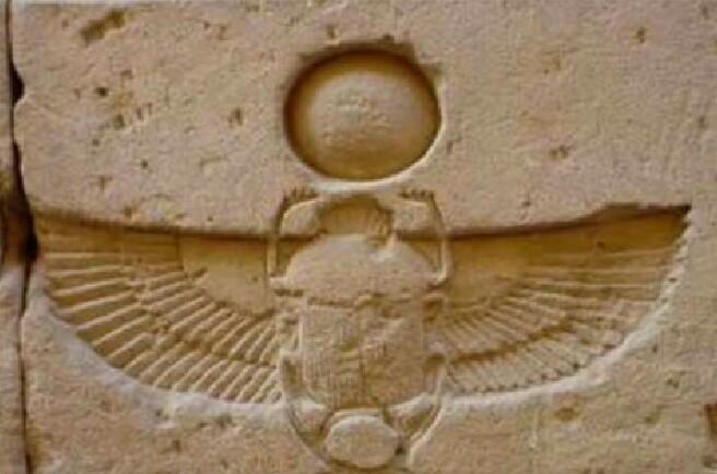 埃及珠宝圣物 象征复活的圣甲虫