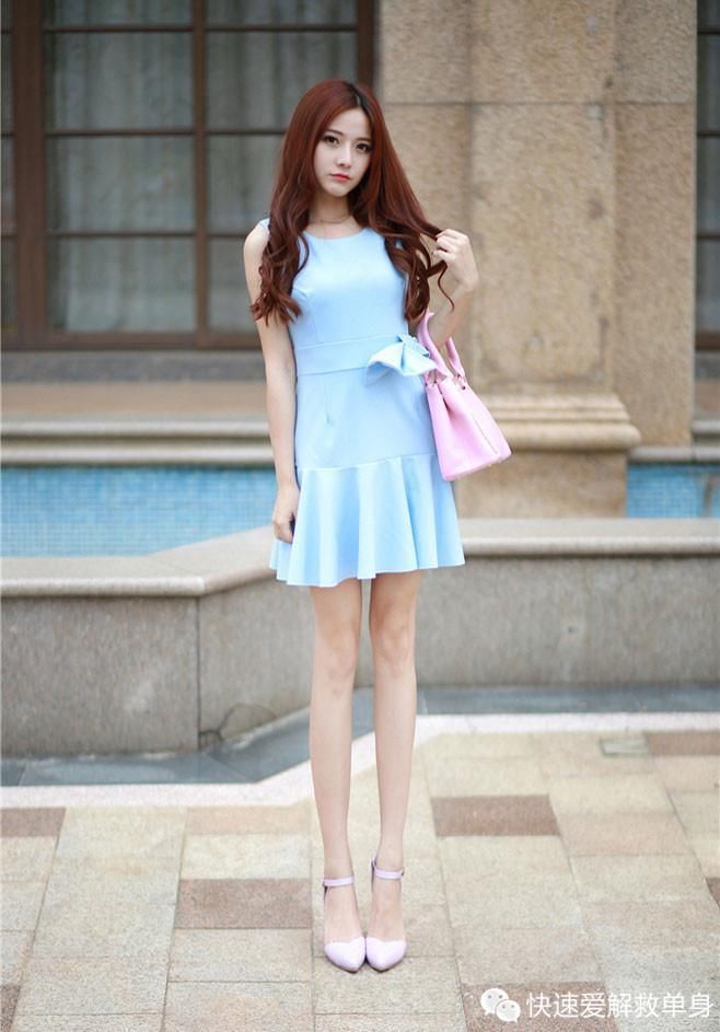 咖啡厅搭讪美女,回家后才聊一次就约出来了,原来美女最吃这一套