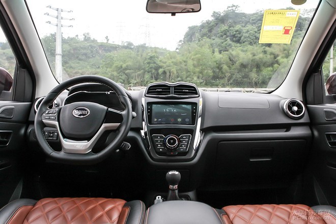 斯威x3新增两款1.5l车型 售6.69-7.19万