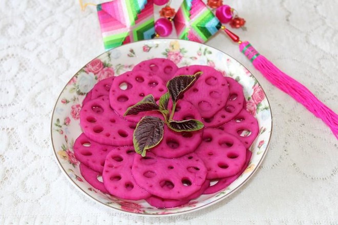 胭脂藕的新做法,色泽漂亮清脆,手把手教你上色!