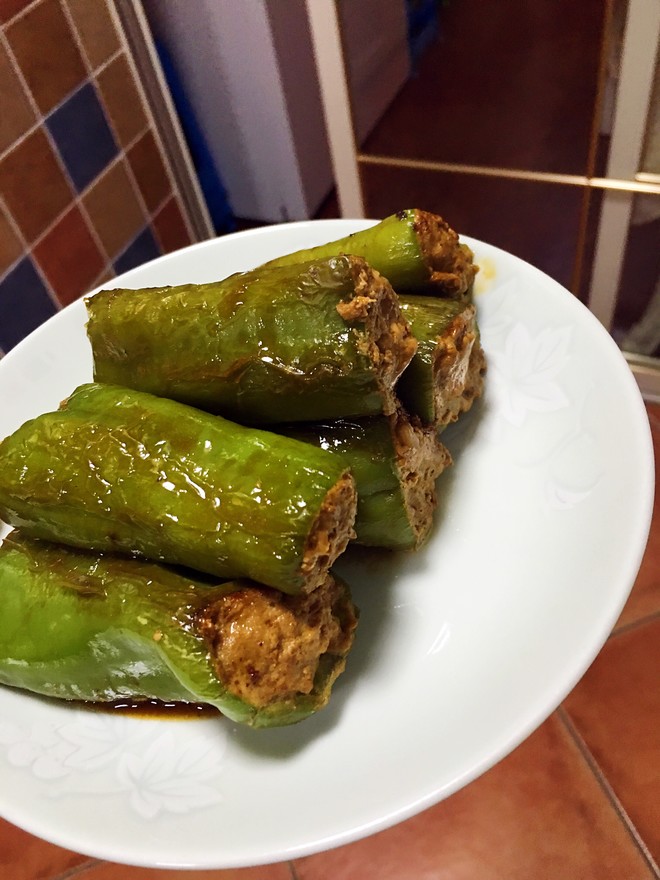 肉酿虎皮青椒的做法(超简单)|青椒|虎皮|干辣椒_新浪新闻