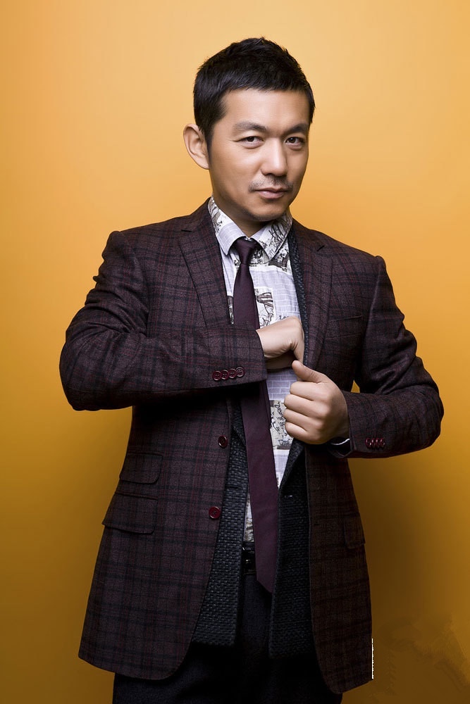 他四岁半演戏 大学打架被开除 凭《士兵突击》爆红