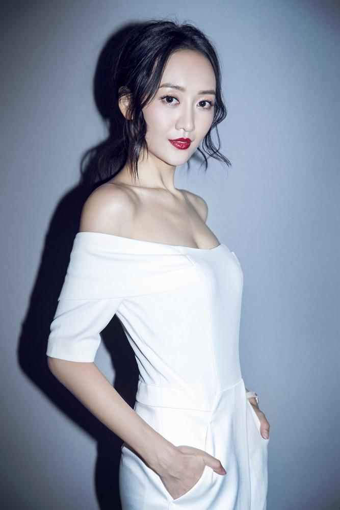 王鸥的颜值有多高?看看她素颜打盹的样子就知道了