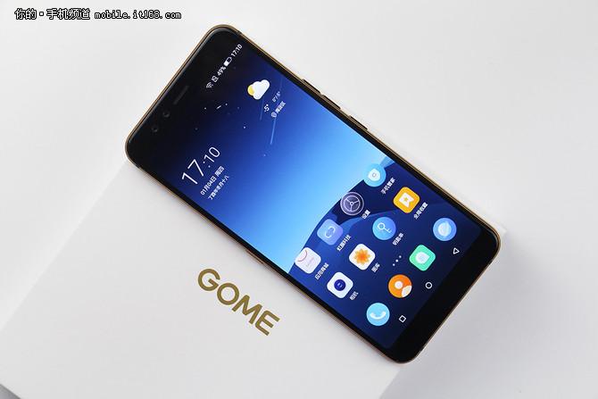 当然,在功能上,魅蓝note6扬名天下的还是那颗双摄.