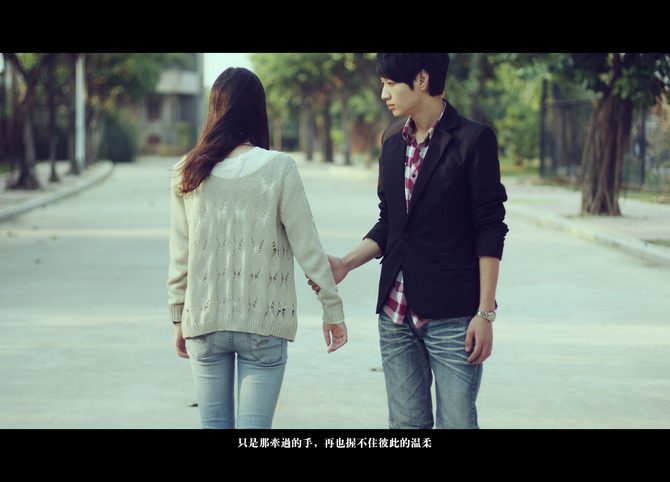 一对分手情侣的聊天记录曝光,分手两个月,男方哭着求复合!