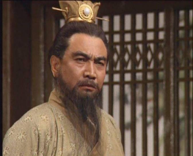 三国时代, 为了养活军队, 曹操选择盗墓, 刘备呢? 手段太过分!