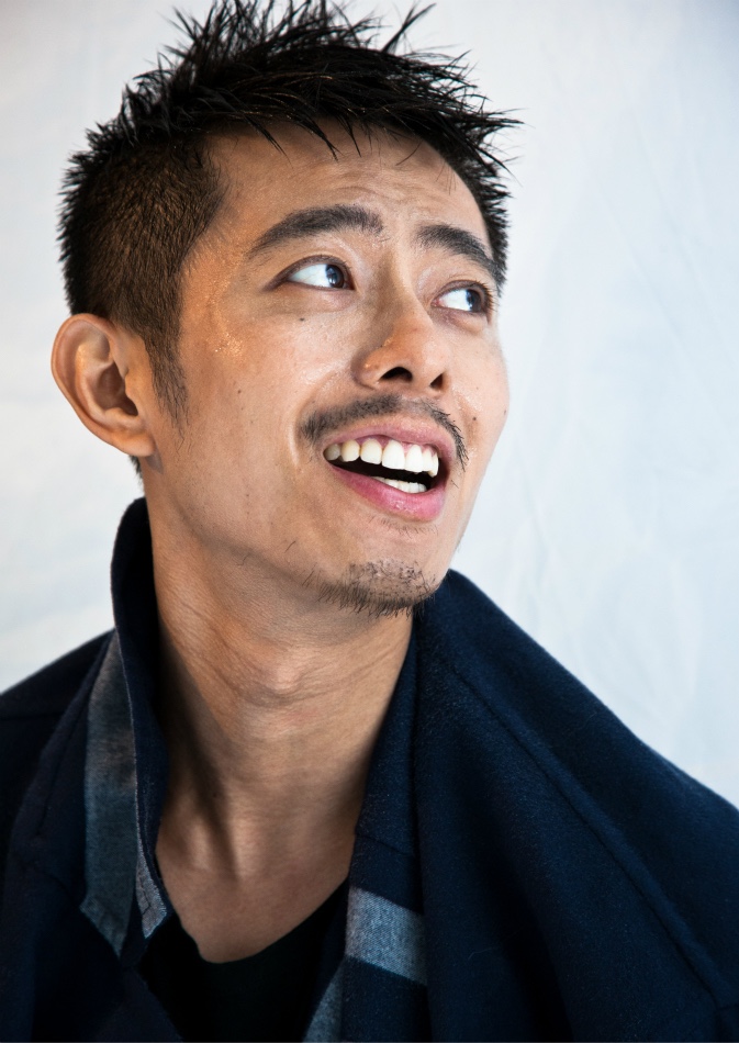 柳明明冬日写真曝光自由随性尽显雅痞风范