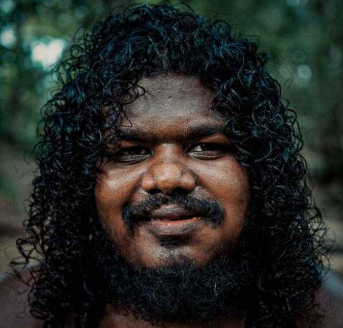 最古老的维达土著人,族规森严,被遗忘的母系面孔让游人心疼