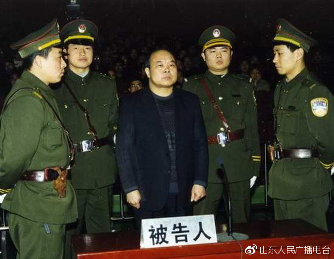 历史上的今天(2月15日)