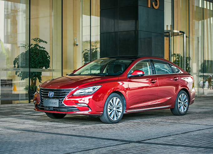 99-13.89万元 长安睿骋cc正式上市