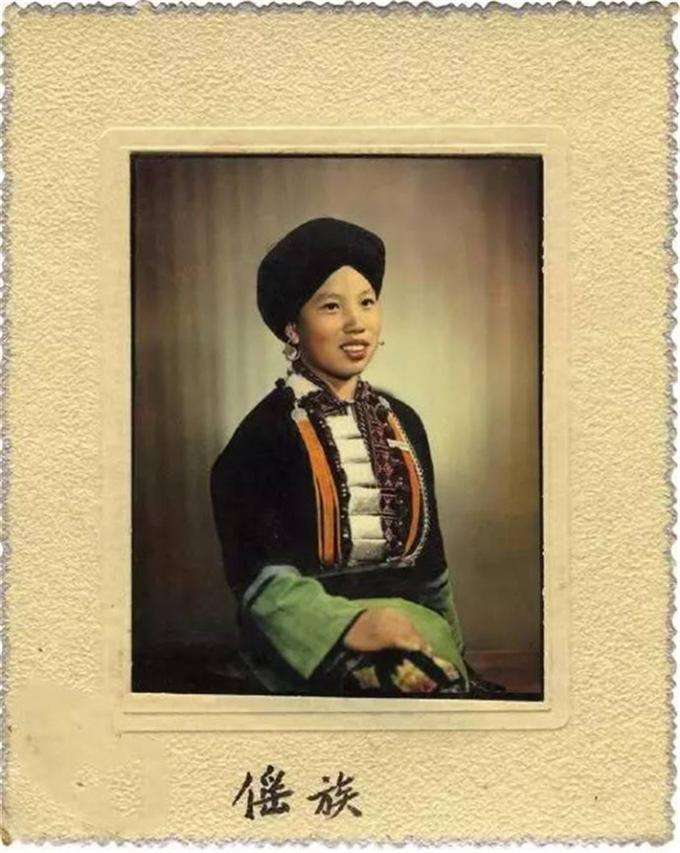 50年代末云南少数民族老照片: 能认全的没有几个人!