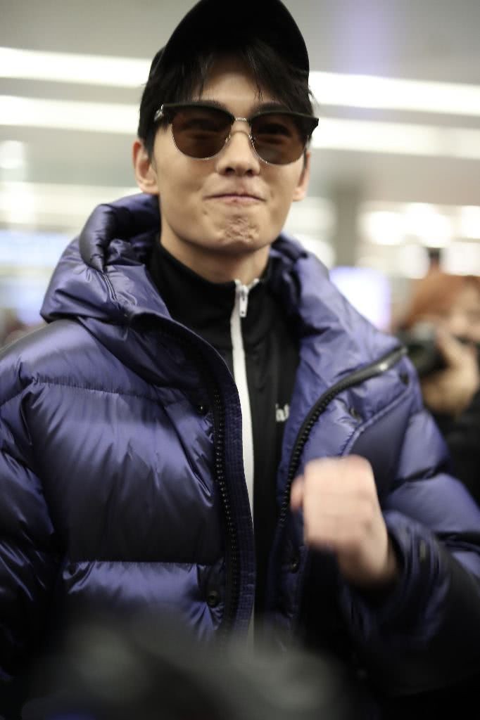 杨洋挑战冬天肥胖型棉袄,网友:原谅我真心看不出有1米80