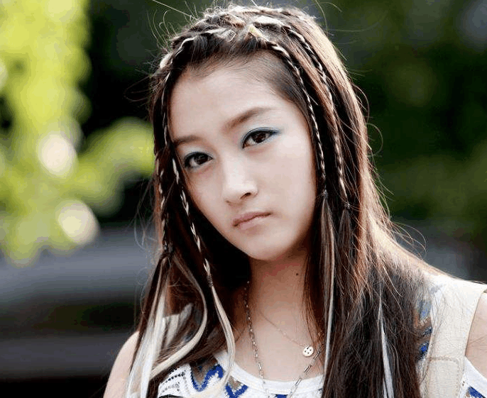 被关晓彤粉丝骂, 赵丽颖说了一段话, 网友: 好样