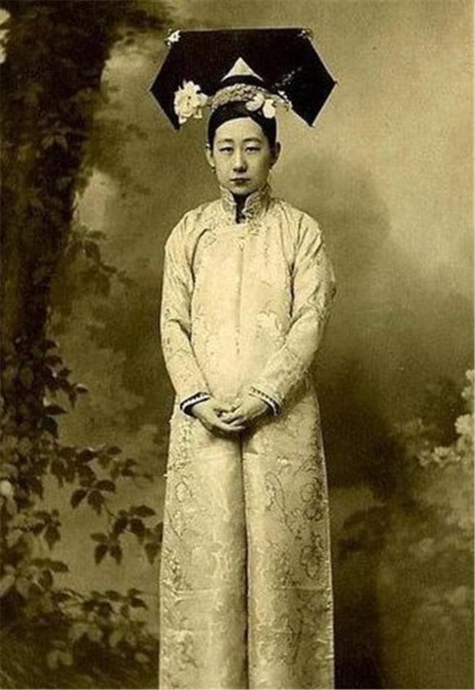 晚清格格照片晒出一个比一个秀气