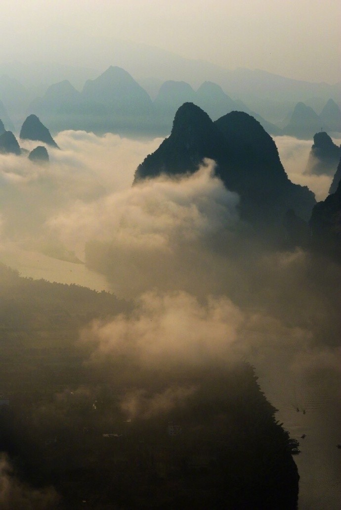 雾锁双眼禅意心宽