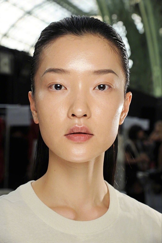 超模杜鹃,长得云淡风轻,气质却无人可比