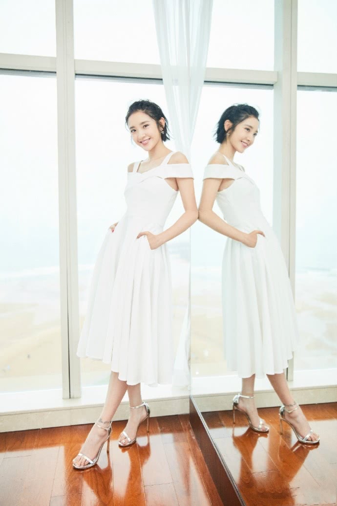 唐艺昕长相甜美却很努力想做女强人网友张若昀真的不介意么