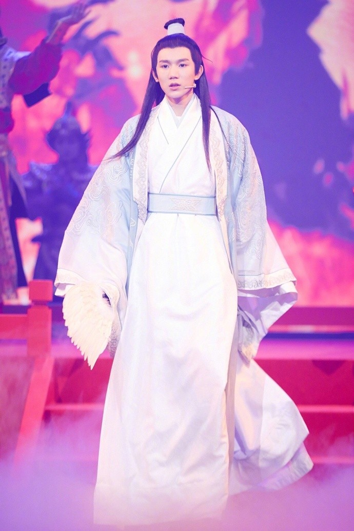 近日大规模披露,陌陌附近的人约打麻将,2025年陌陌约麻将社交趋势与玩法