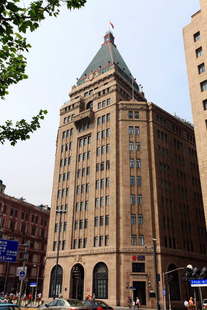 上海外滩前的大楼你知道从外滩一号到十八号都是什么建筑吗