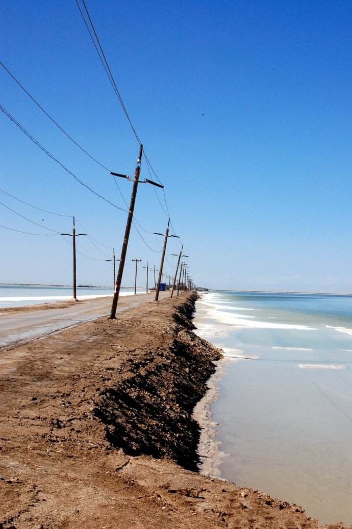 世界上最咸的公路——青海万丈盐桥 这里是盐的世界.